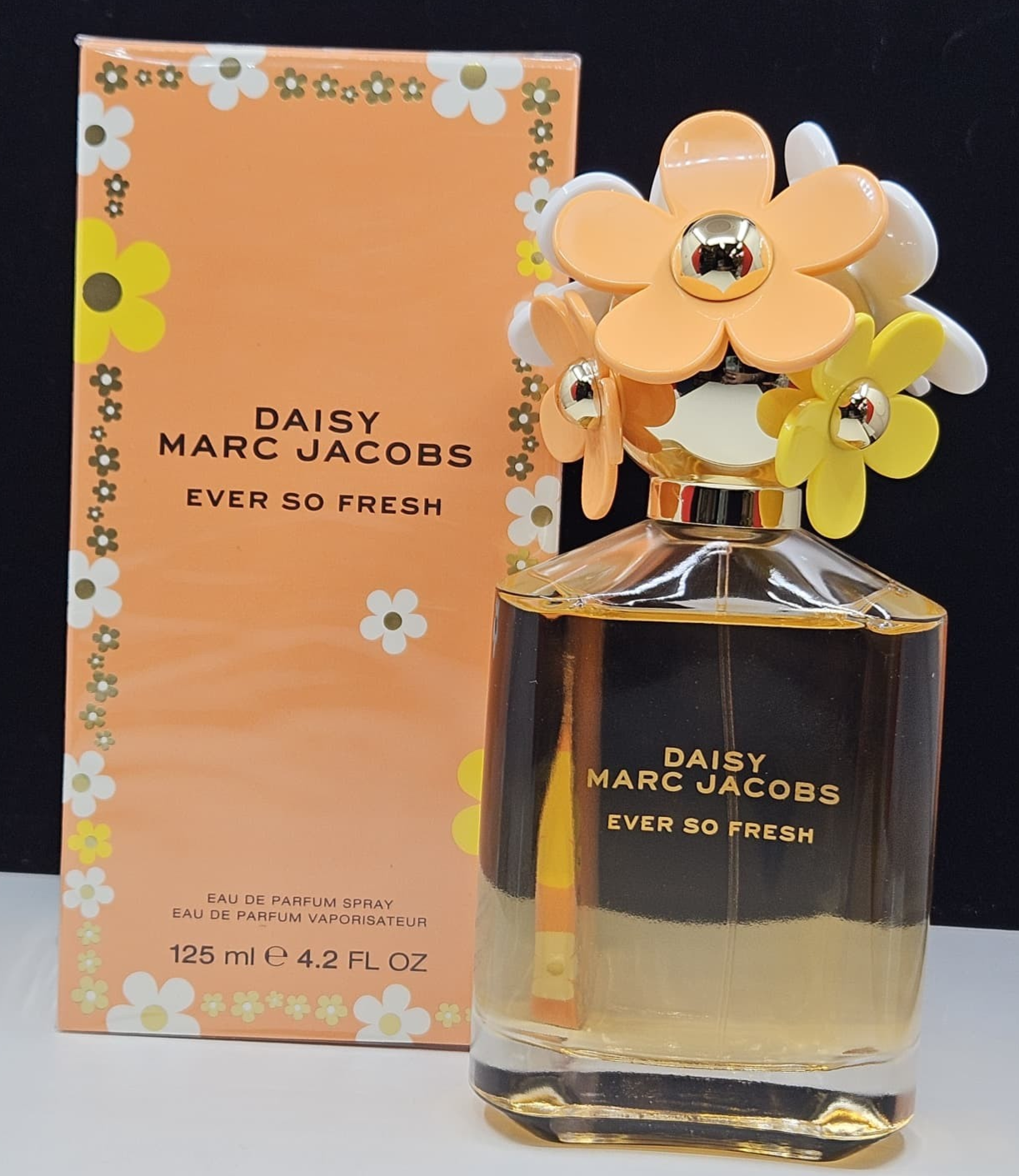 Marc Jacobs Daisy Ever So Fresh Eau De Parfum Spray 4.2 oz / 125 ml New In Box